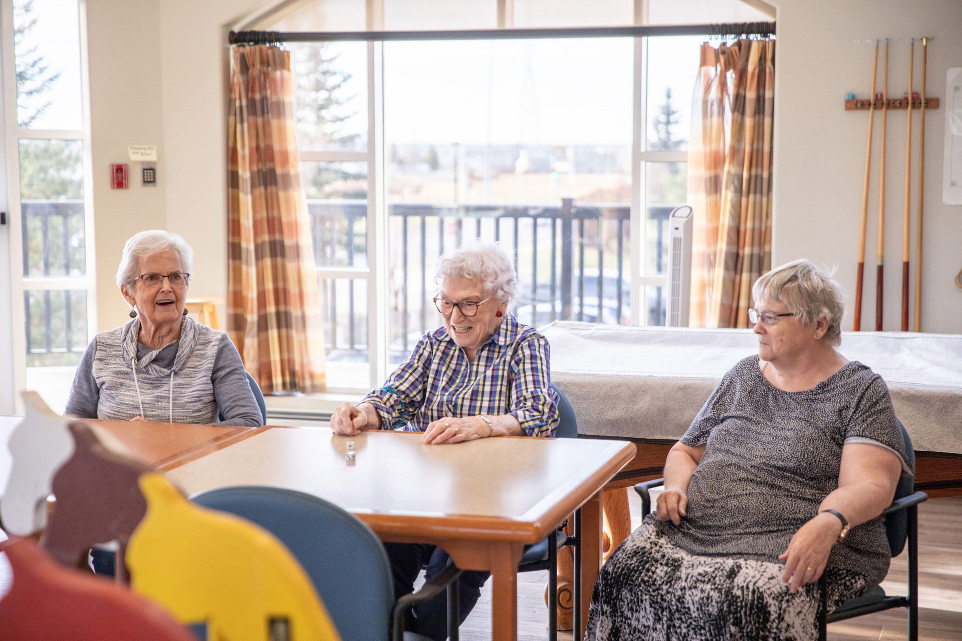 memory car residents playing game