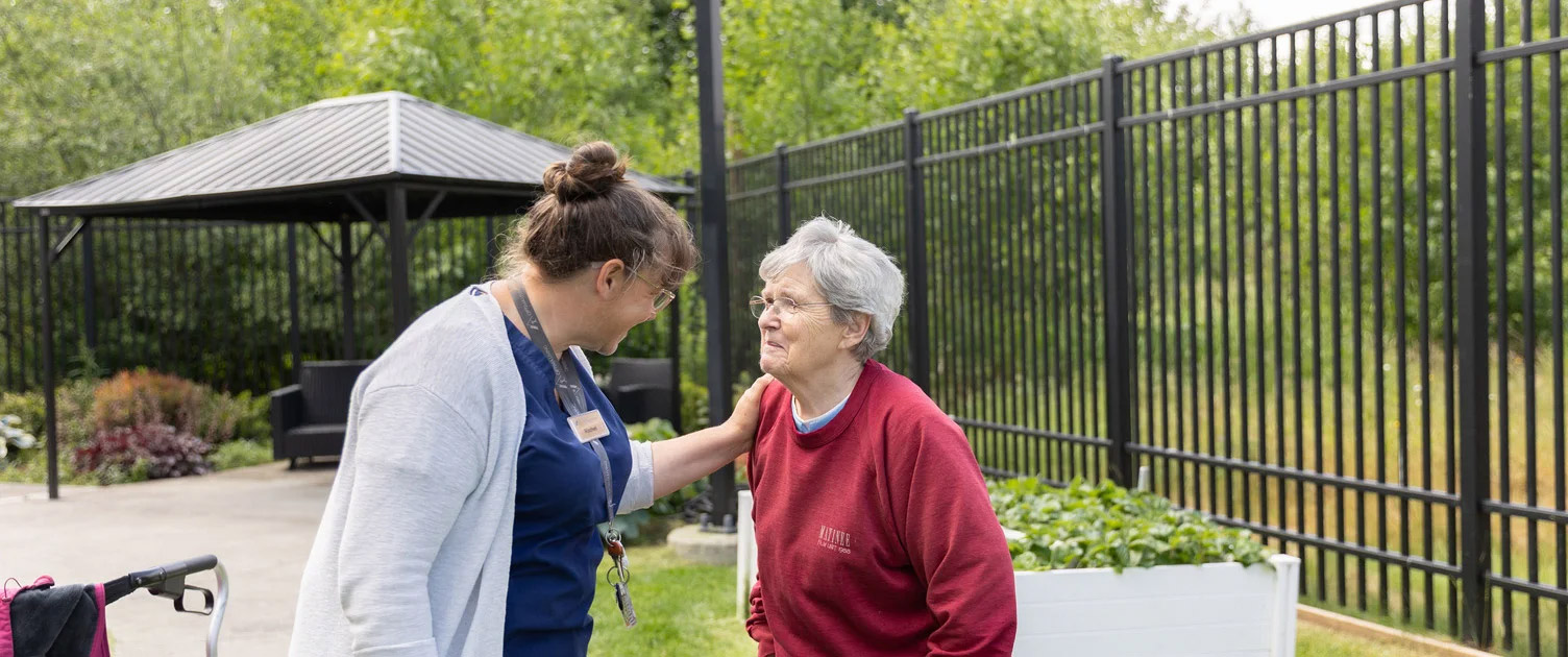 residence worker outside